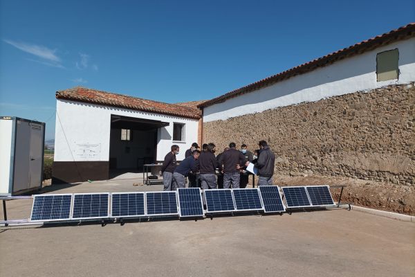 curso-formacion-fotovoltaicas142C612731-EA33-104F-04B6-FC35925CEF77.jpg